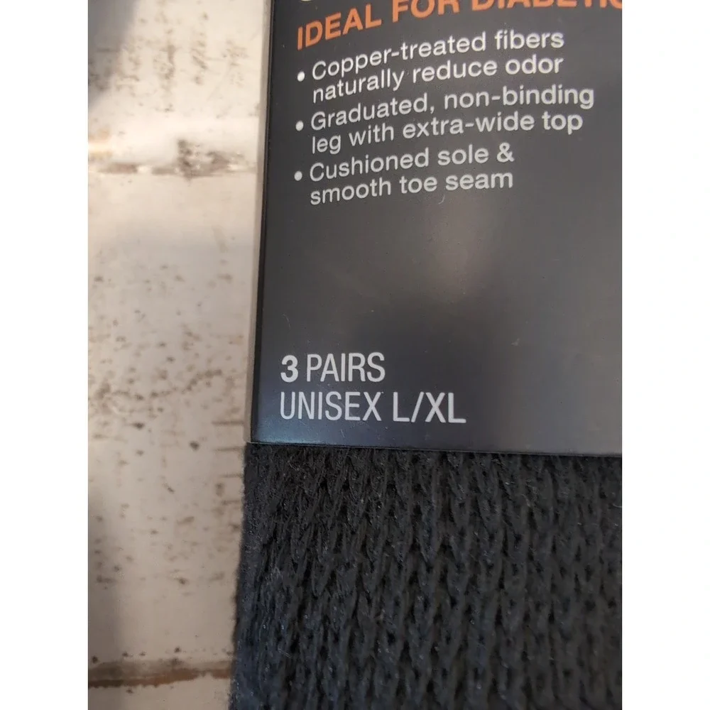 2 Pks. Copper-Treated Comfort Unisex Crew Socks Size L/XL Black 6 pairs (K23)